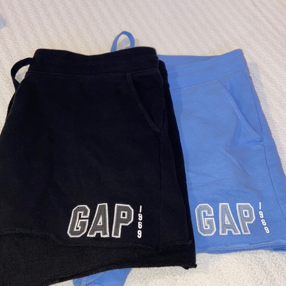 Gap fleece shorts